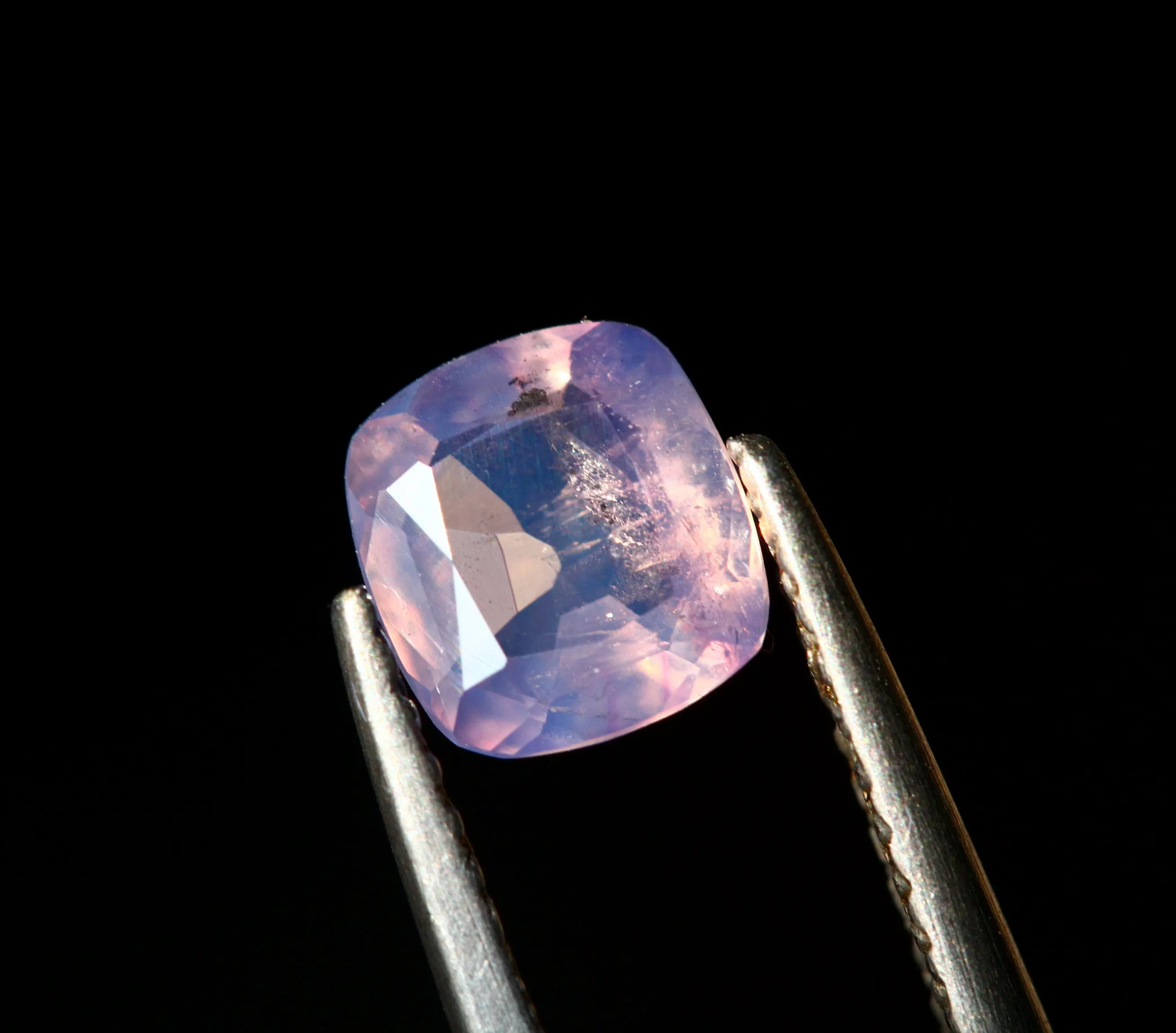0.93 carats Cushion Lavender Sapphire from Kashmir