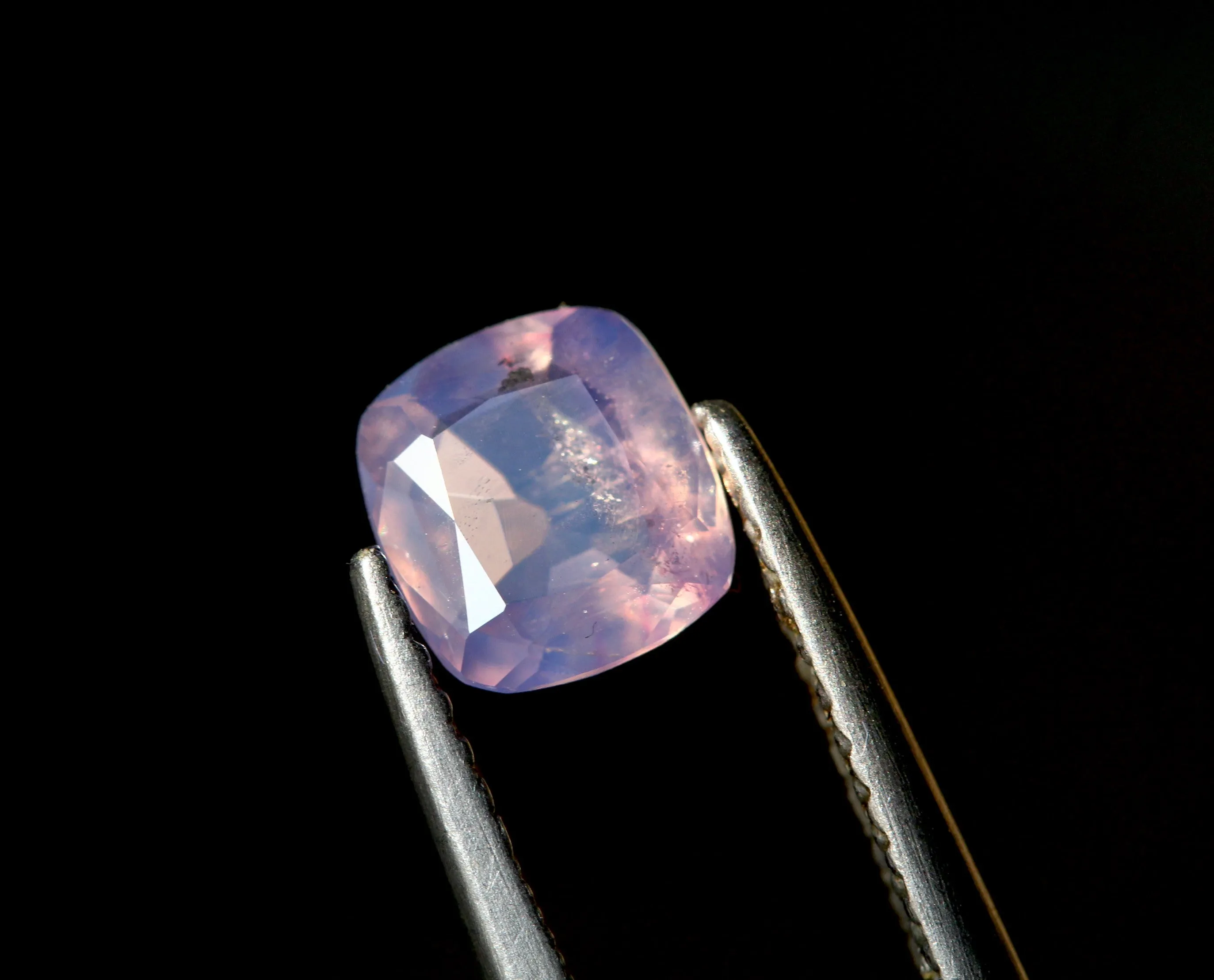 0.93 carats Cushion Lavender Sapphire from Kashmir