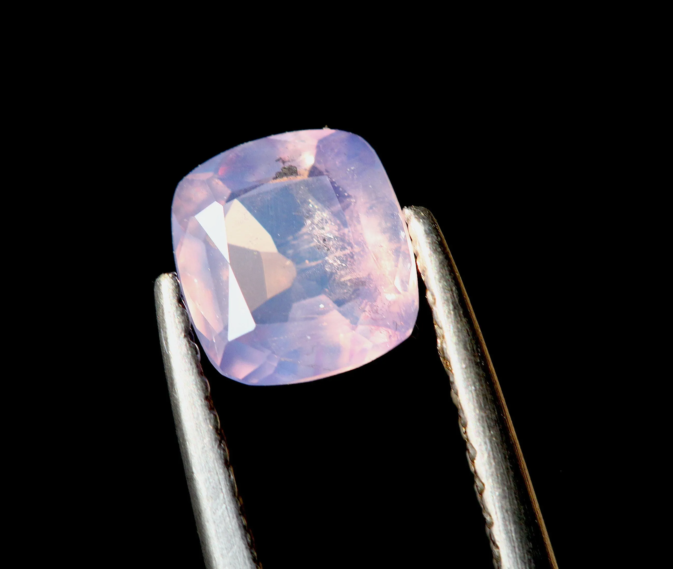 0.93 carats Cushion Lavender Sapphire from Kashmir