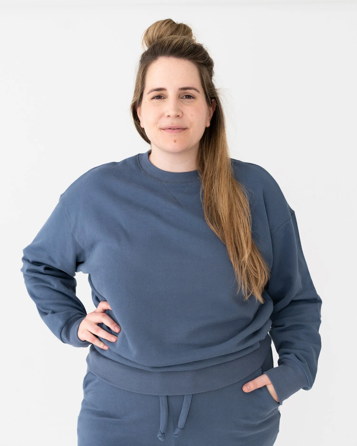 Alma Unisex Sweatshirt