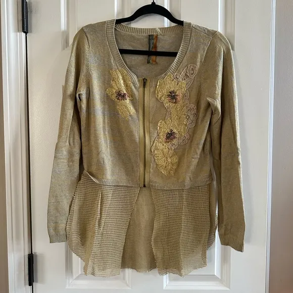 Aratta Les Revoires Cardigan, Floral Embellished Zipper Crochet Jacket