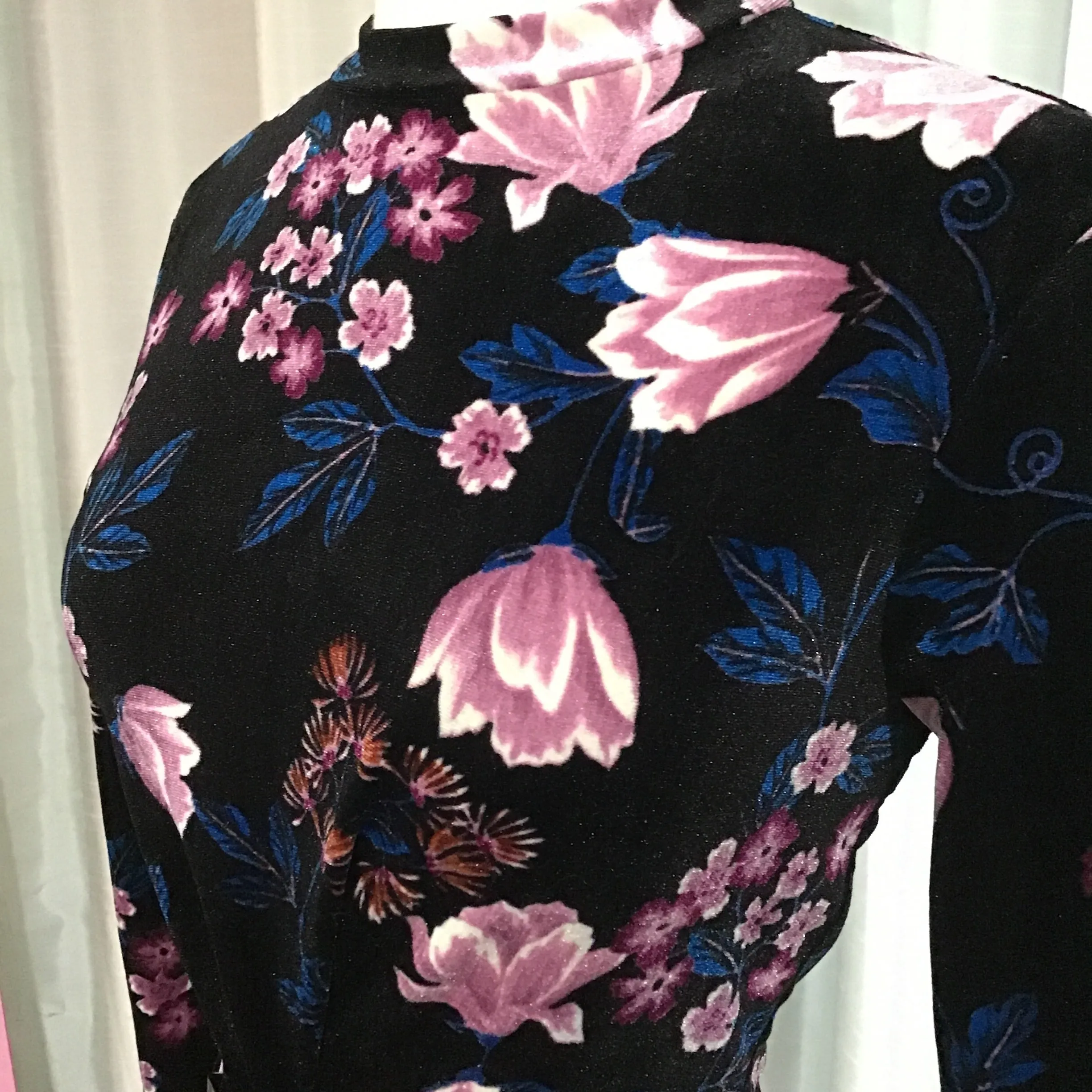BOUTIQUE LONG SLEEVE SIZE XS SHORT DRESS