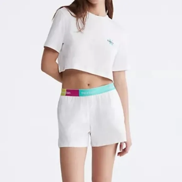 💘CALVIN KLEIN BRAND NEW SLEEP SHORTS AND TSHIRT SIZE L