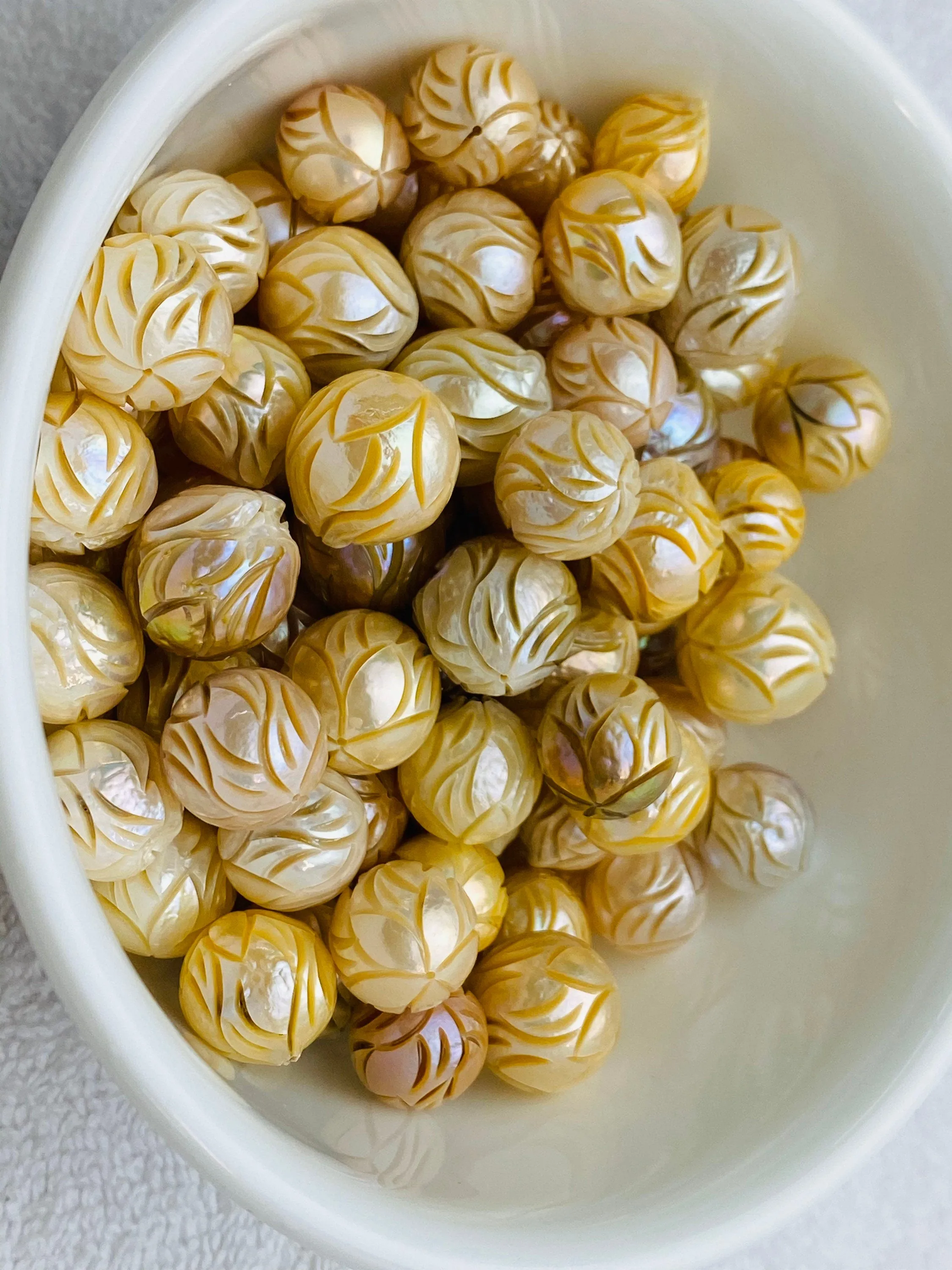 Carved Edison Pearls #918