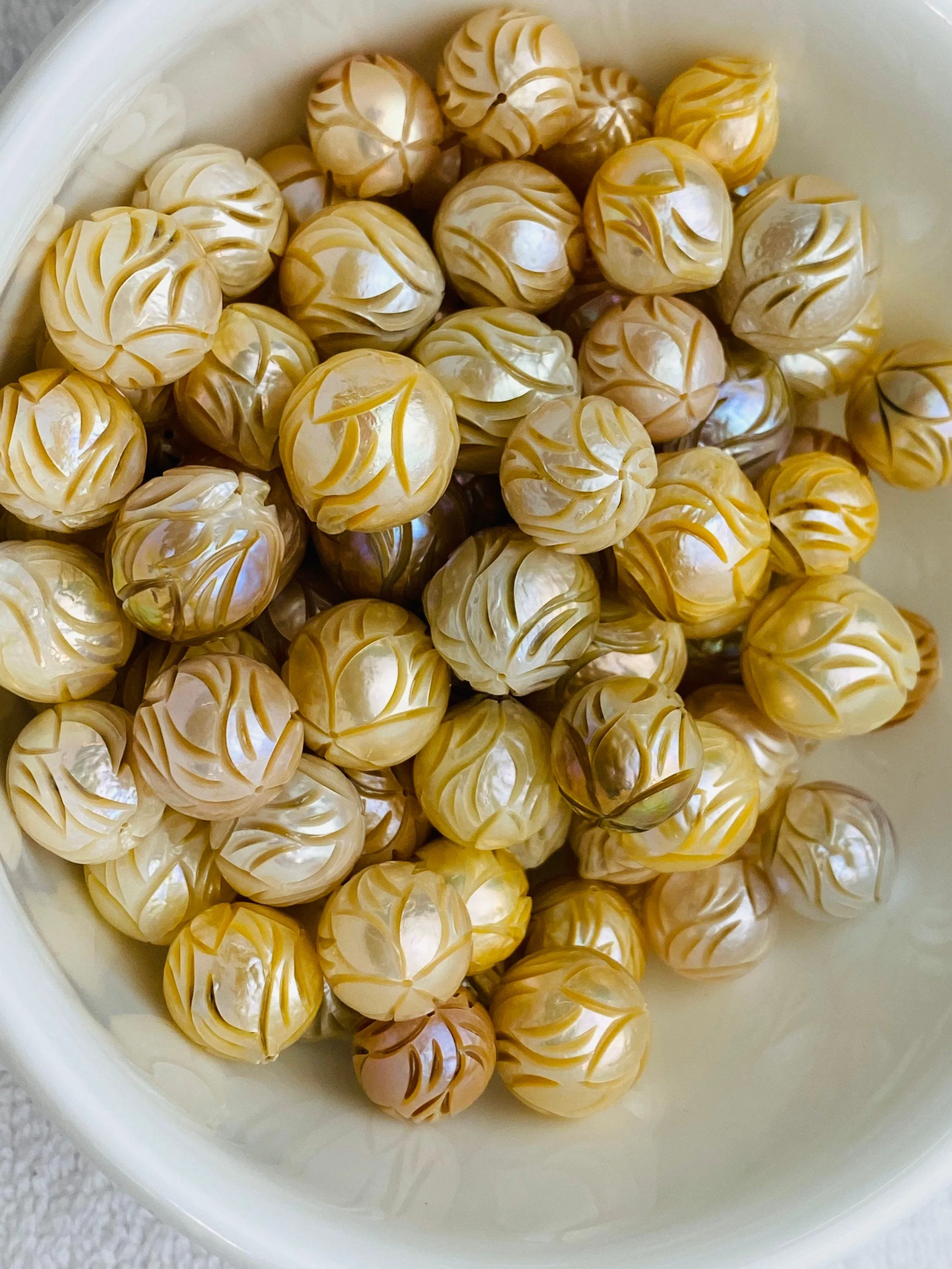 Carved Edison Pearls #918