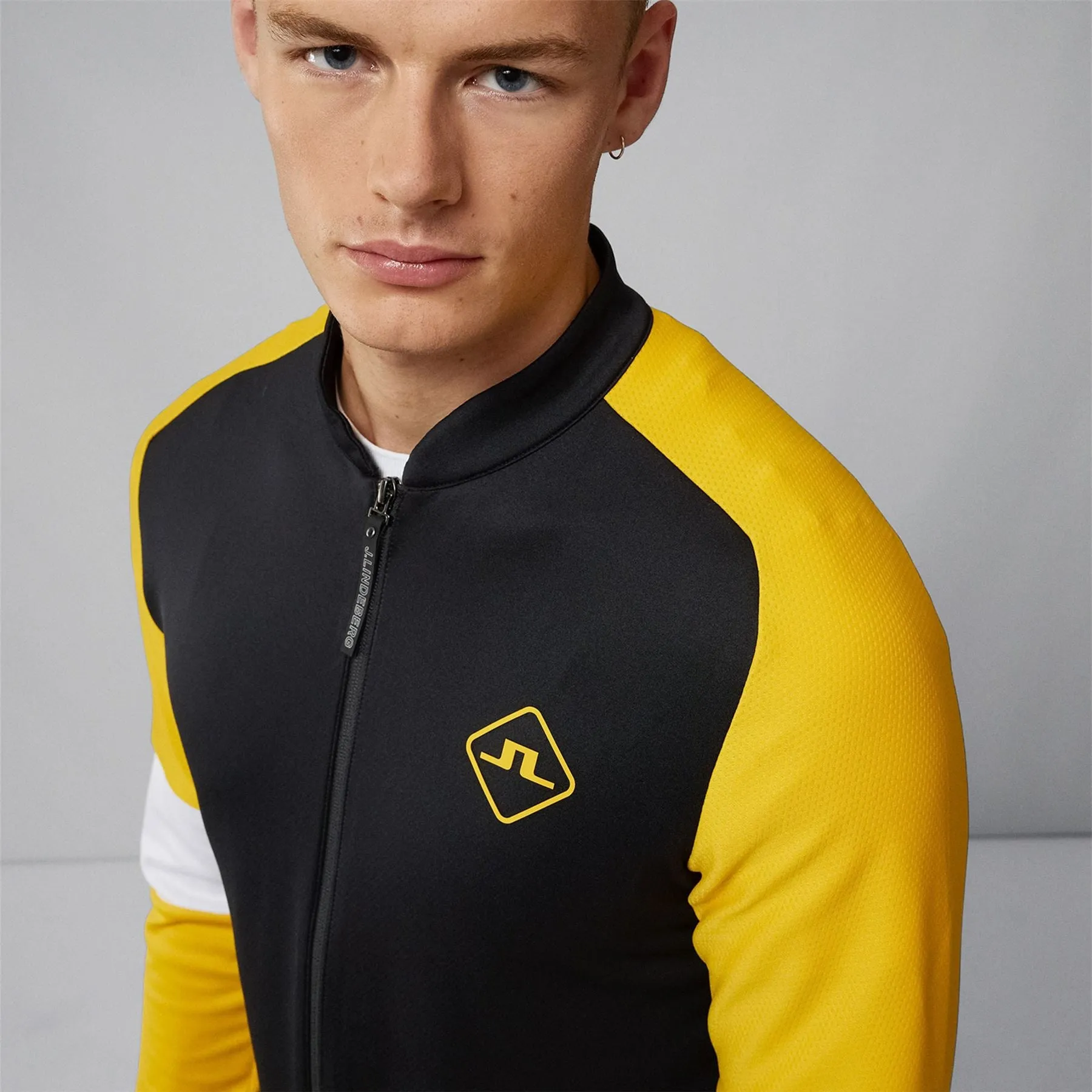 Castor Mid Layer Black