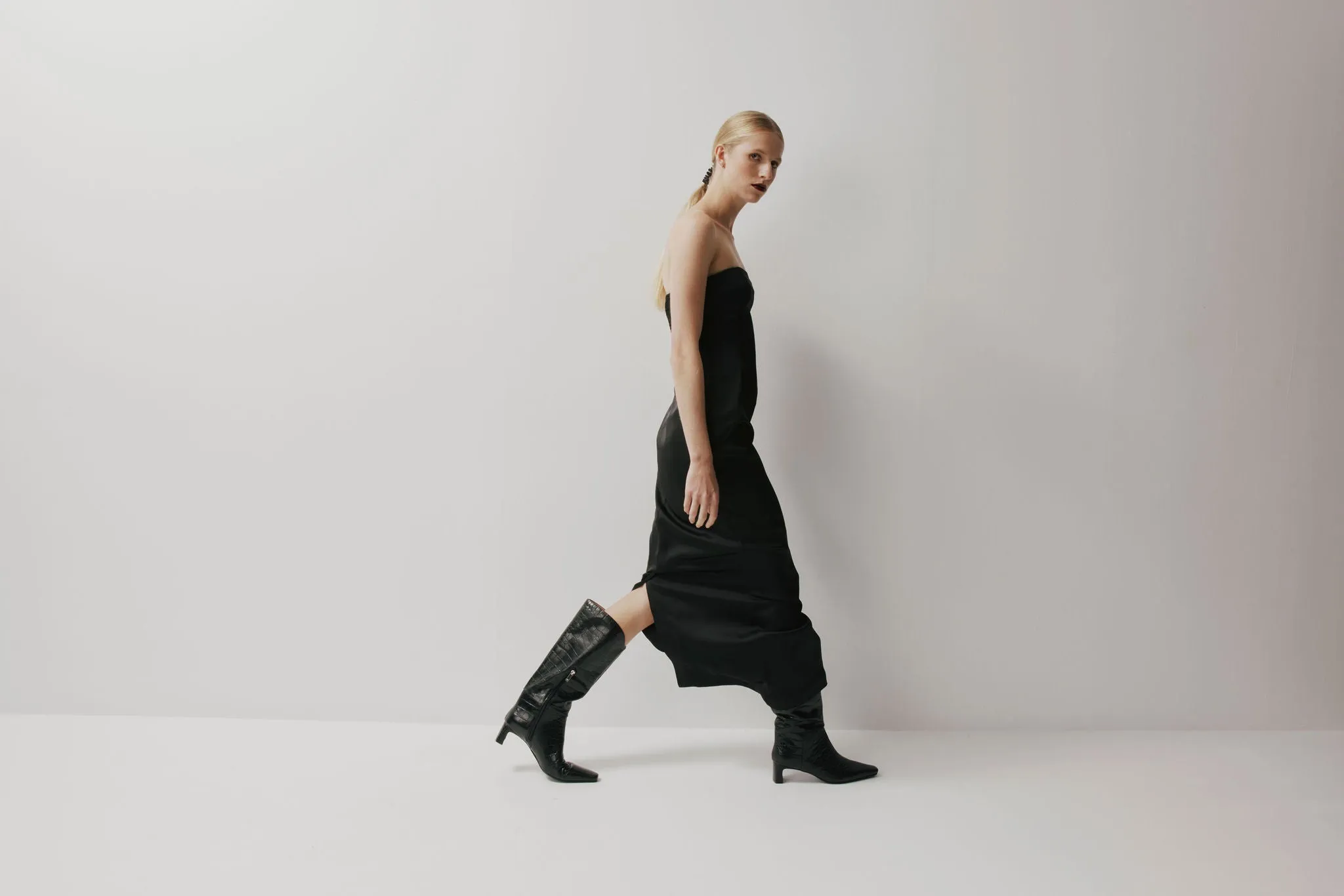 CHAOS & HARMONY ABSOLUTE BOOT