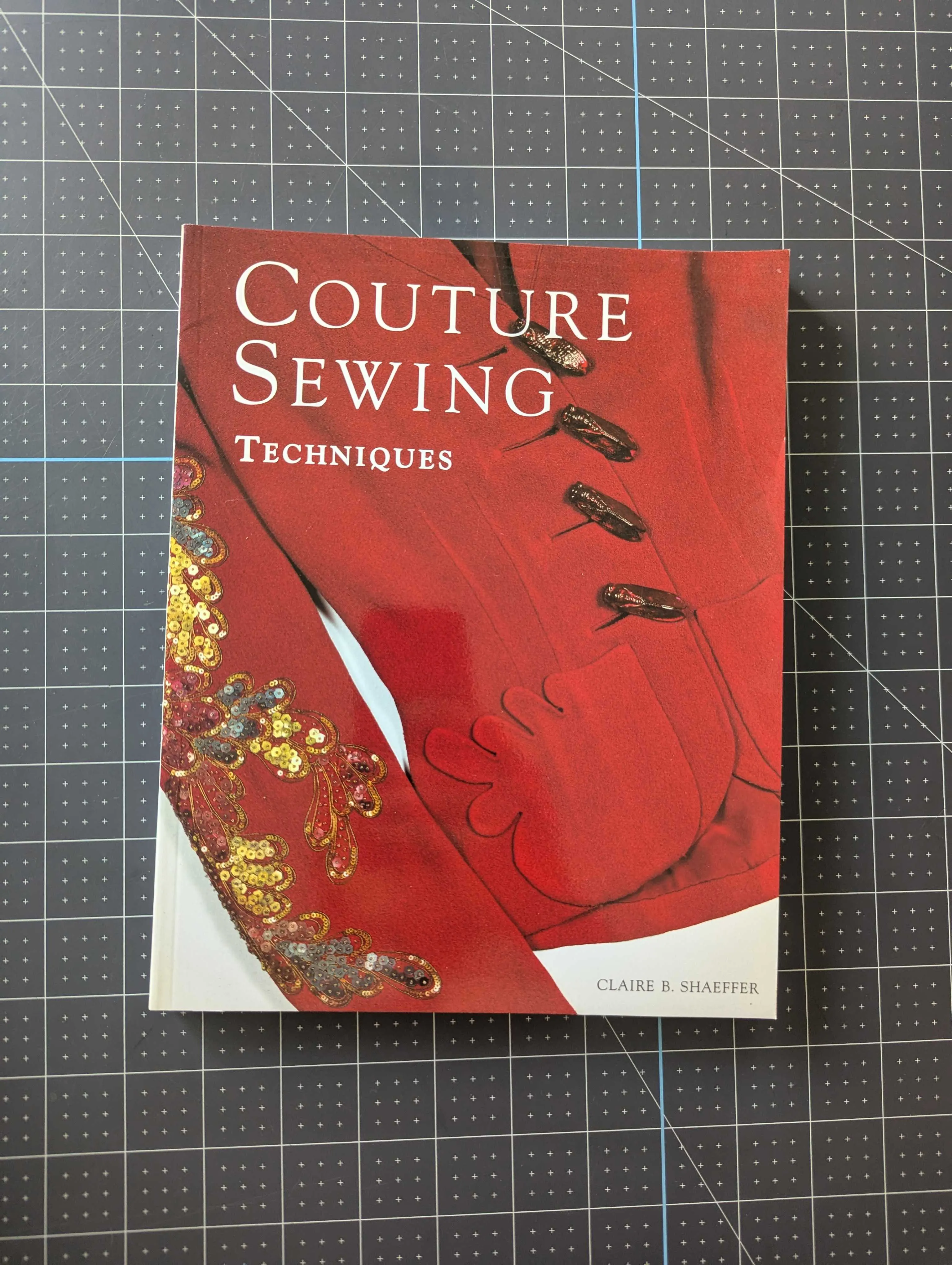 Couture Sewing Techniques by Claire B Shaeffer - Free Shipping