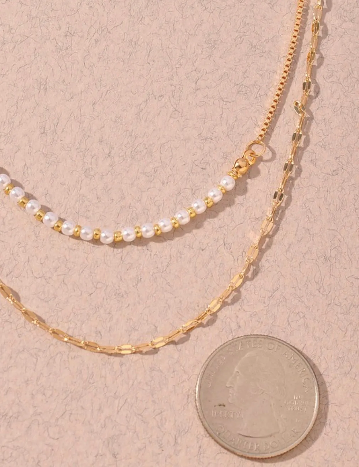 Curved Pearl Bar Paperclip Double Layered Short Necklace