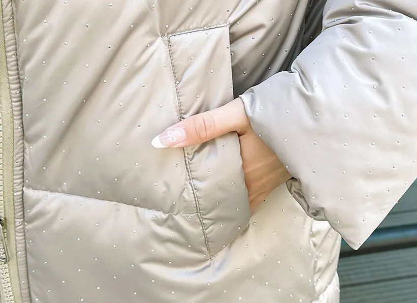 Easy-to-Clean and Relaxed-Fit Puffer Jacket for Women