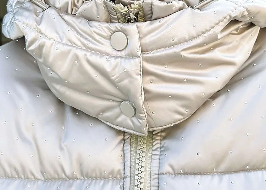 Easy-to-Clean and Relaxed-Fit Puffer Jacket for Women