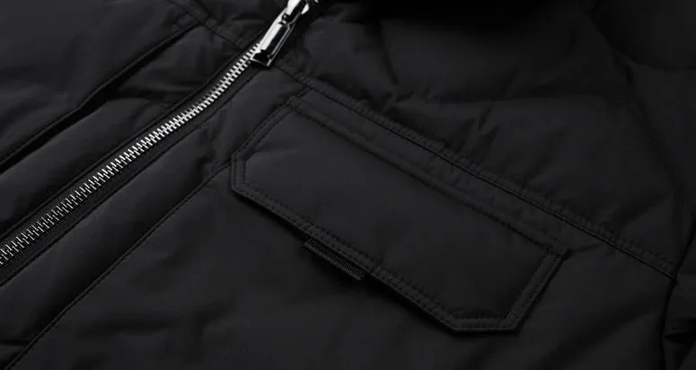 Easy-to-Clean Solid Color Puffer Jacket Featuring Label Detailing