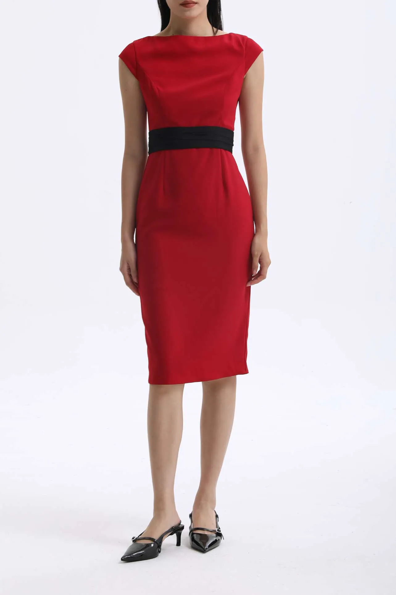 ELEGANT DRESS WITH CAP SLEEVES