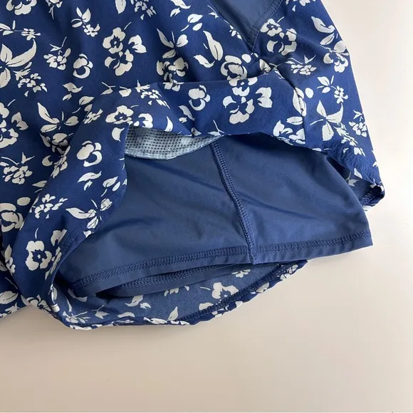 Fair Harbor Women’s Navy Floral Corliss Short Size XL