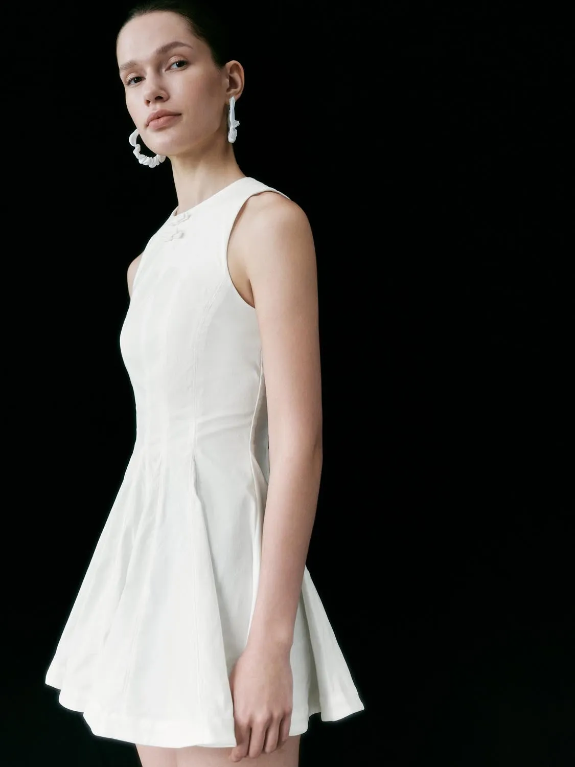 Flared Pleated Sleeveless Dresses
