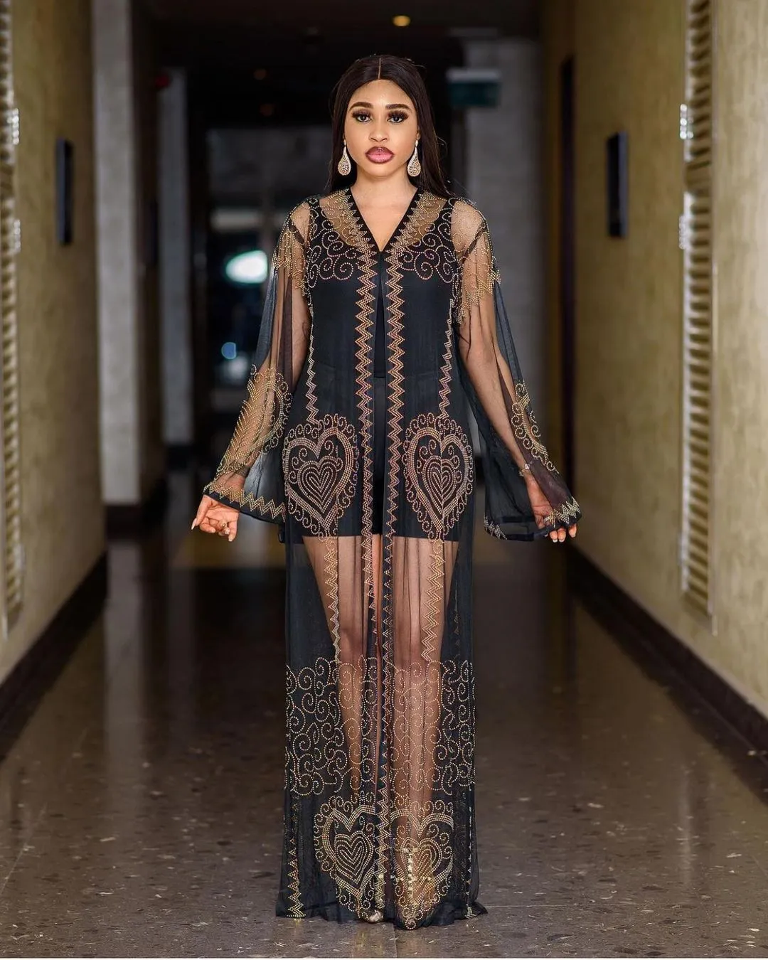 Floor-Length Mesh Fabric Rhinestone Fashion Robe Dresses