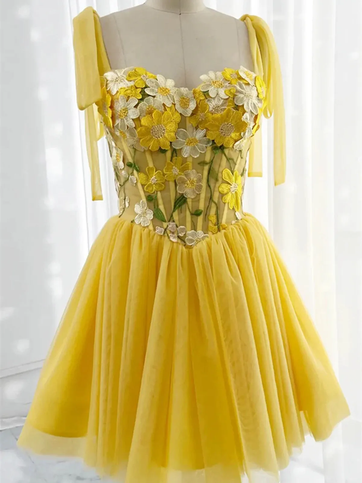 Knee Length Yellow Lace Tulle Short Prom Dresses, Cute 3D Flowers A Line Yellow Formal Evening Dresses