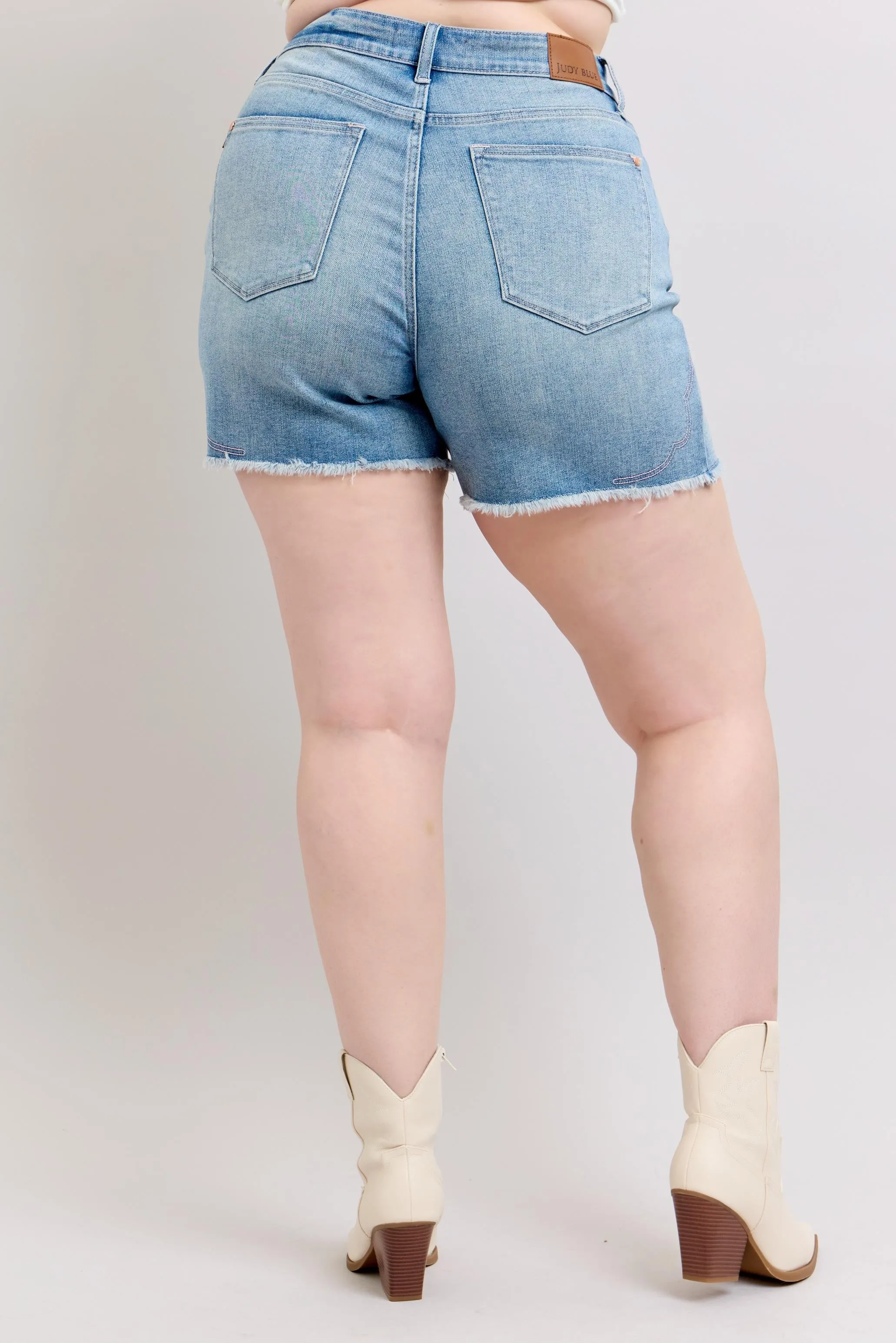 Light High Waist Western Embroidery Cut Off Judy Blue Shorts 2/26/25 9650