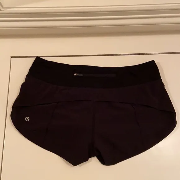 Lululemon Speed Up Short *2.5&quot; in Black (First Release)