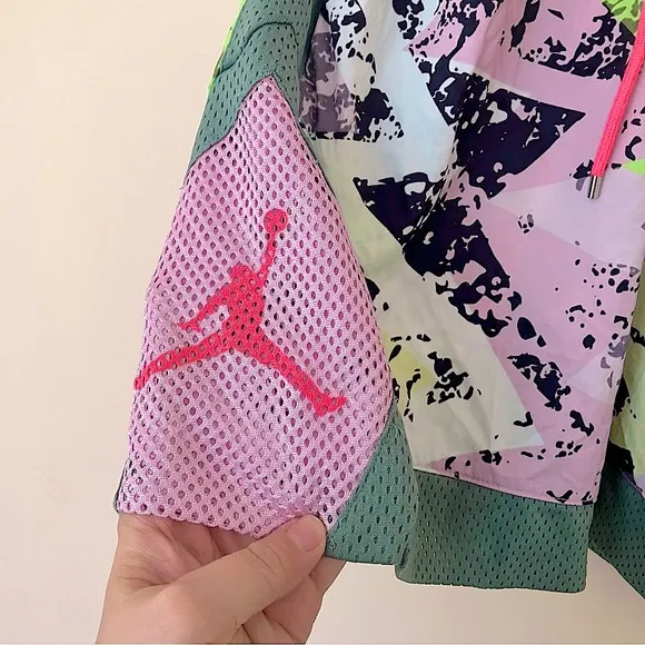 Nike Air Jordan’s NWT’s Women’s Heatwave Diamond Basketball Shorts Size X-Small