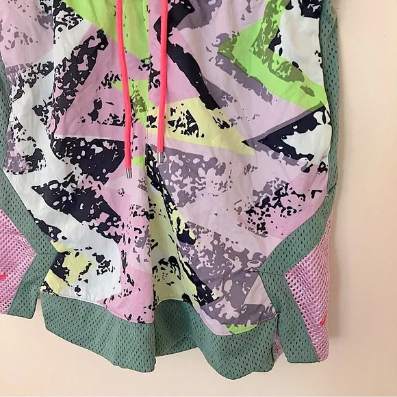 Nike Air Jordan’s NWT’s Women’s Heatwave Diamond Basketball Shorts Size X-Small