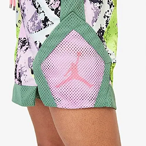 Nike Air Jordan’s NWT’s Women’s Heatwave Diamond Basketball Shorts Size X-Small