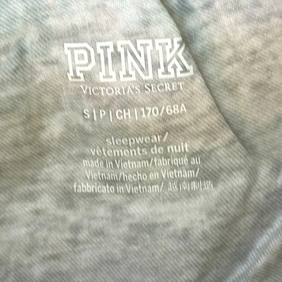 PINK Victoria's Secret Gray Pajama Shorts Size Small