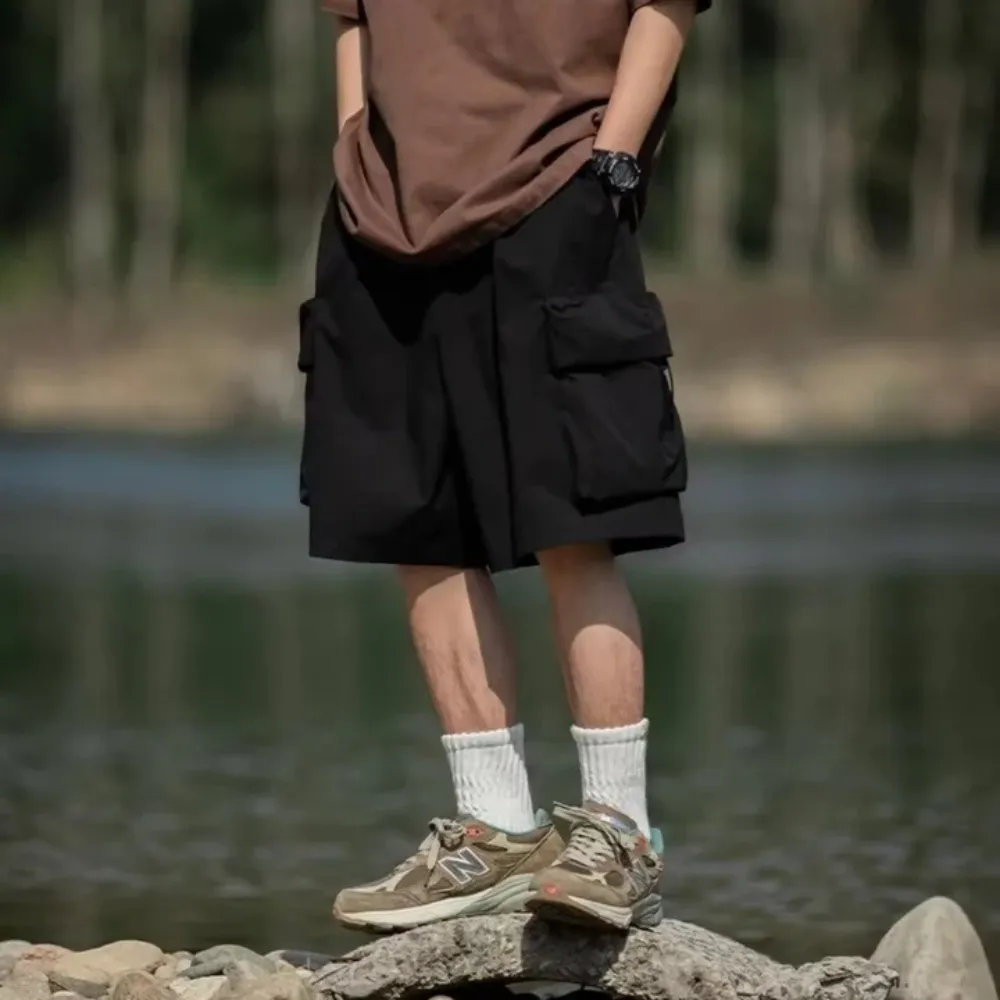 "Outdoor Solid Color Cargo" Shorts