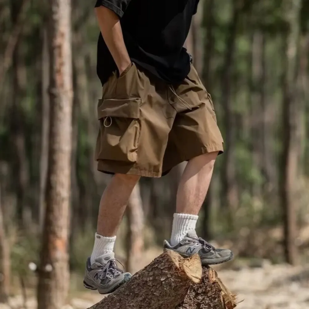 "Outdoor Solid Color Cargo" Shorts