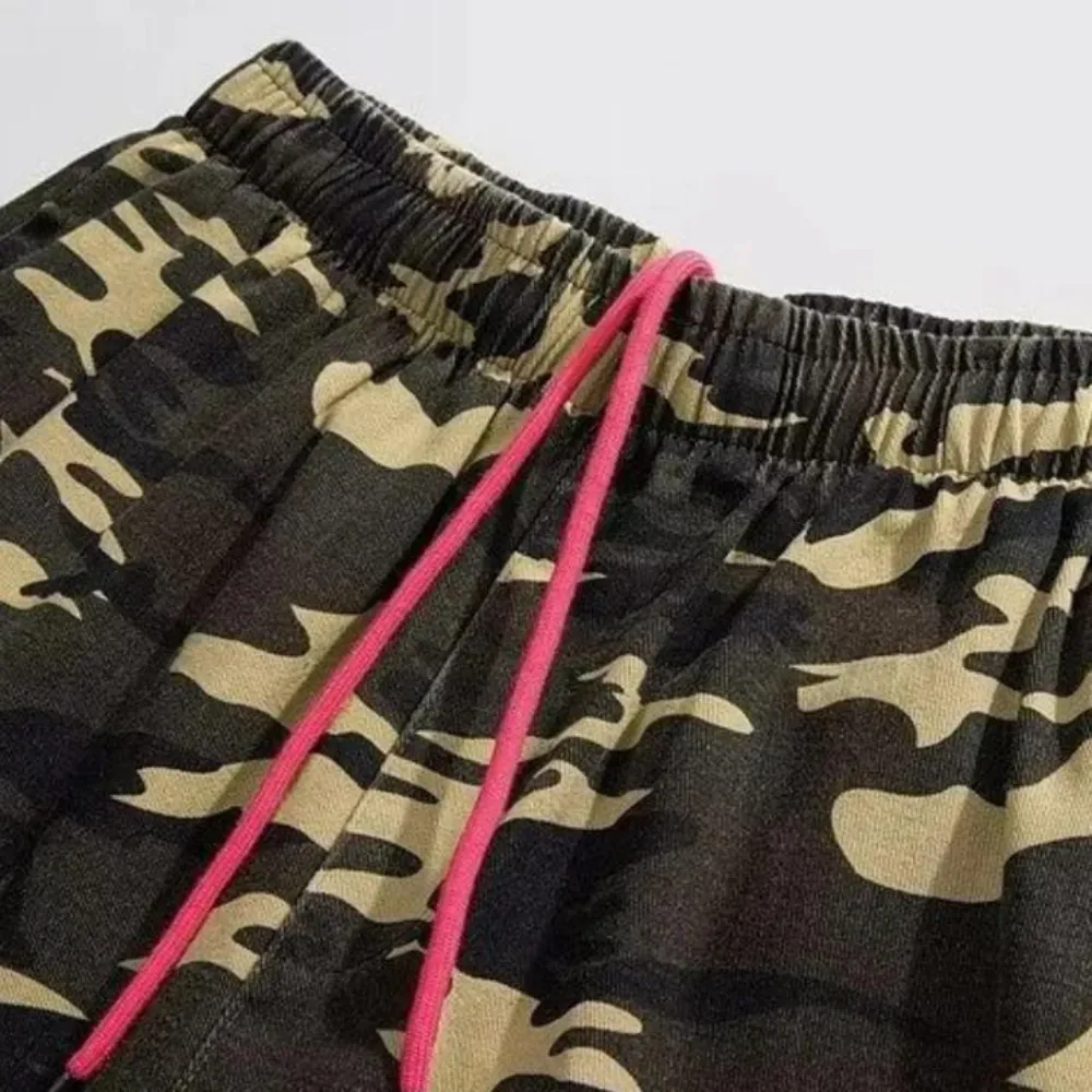 "Street Camouflage Alphabet" Shorts
