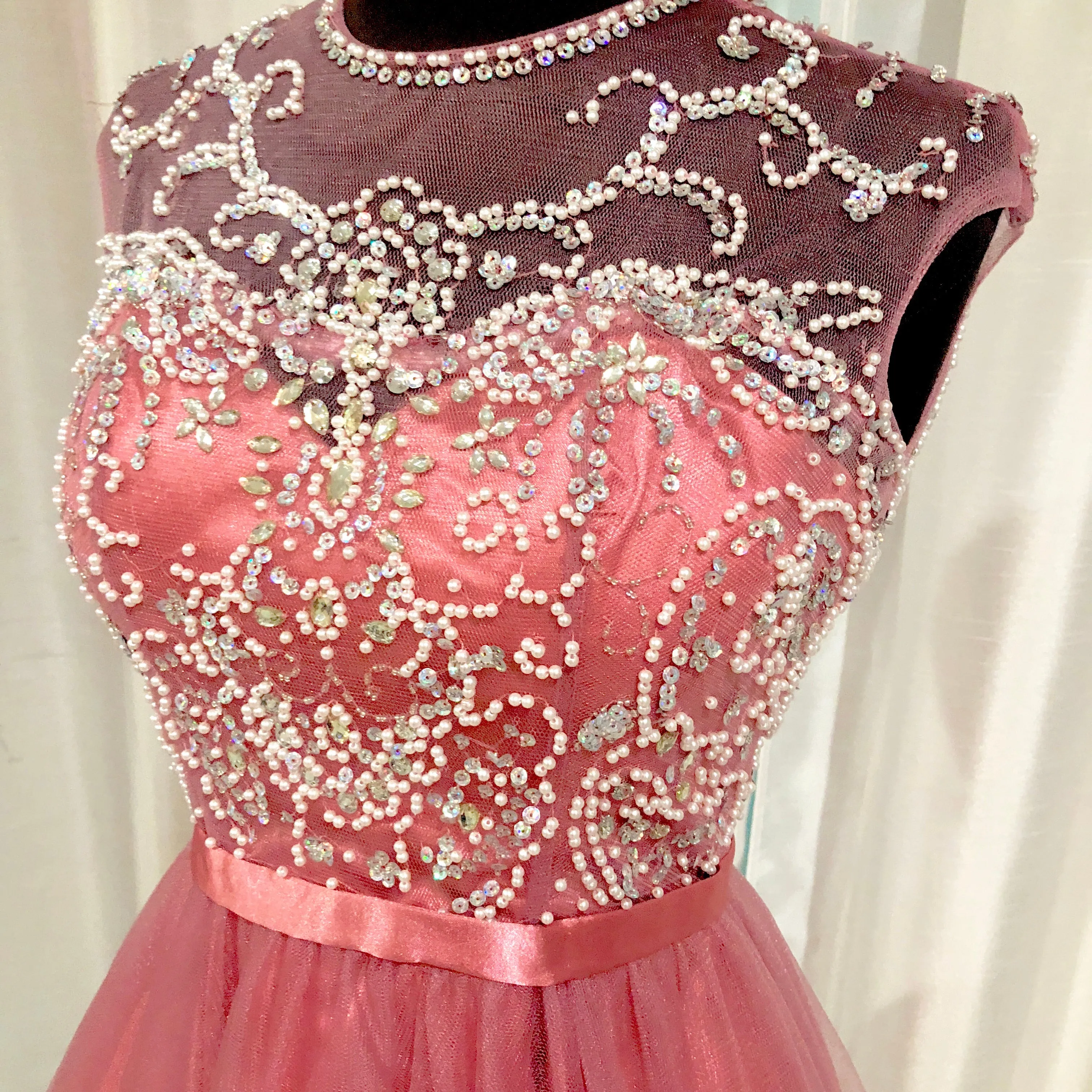 RACHEL ALLAN Short Dusty Rose Gown Size 0