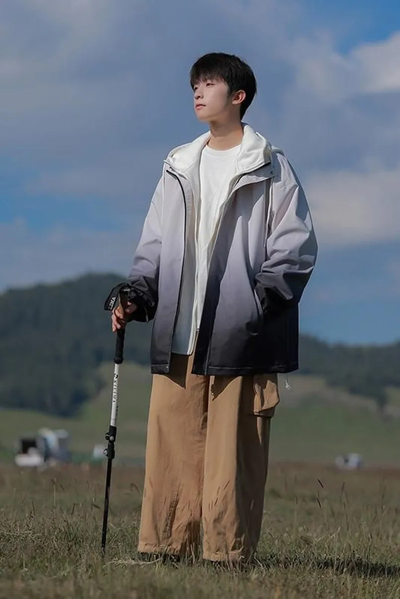 Relaxed-fit Easy-to-clean Rain Jacket with Elastic Band Cuff