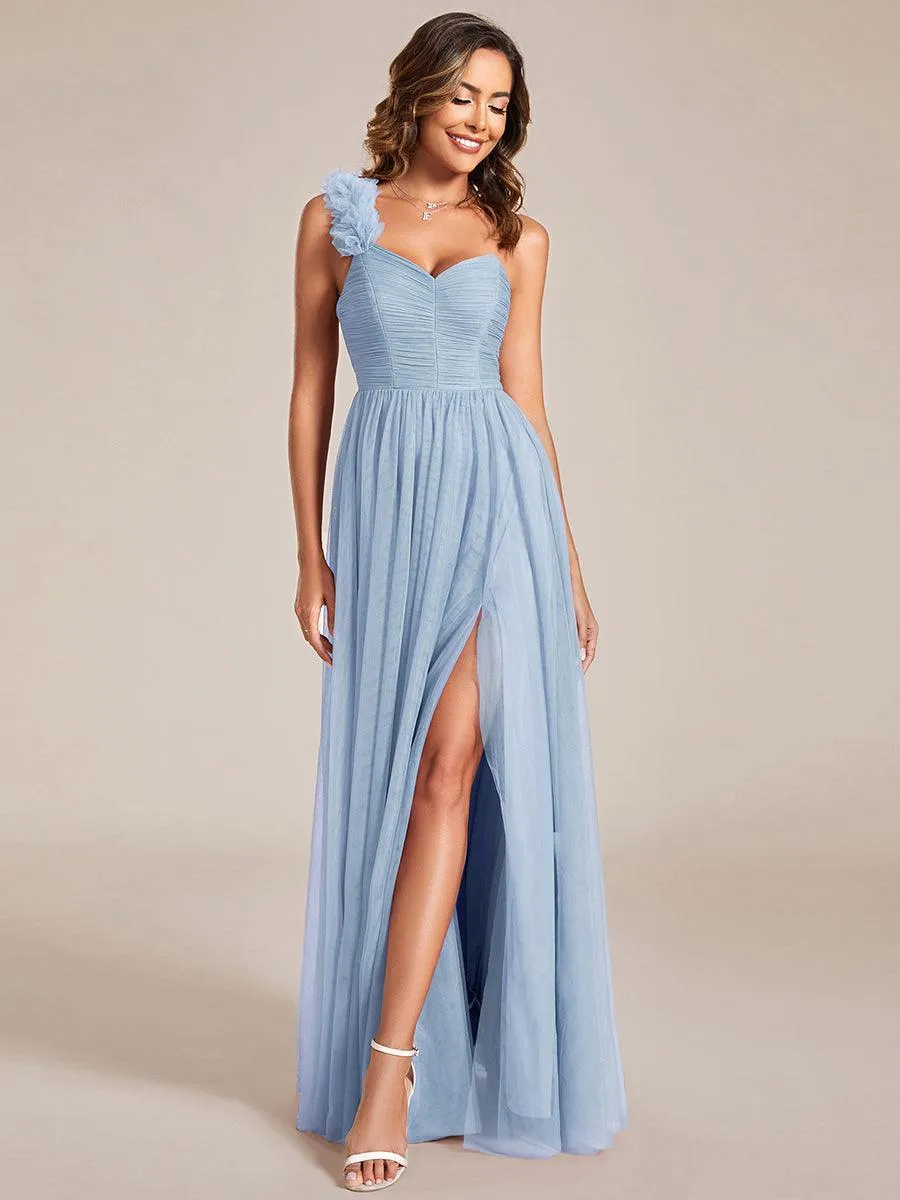 Robe demoiselle d'honneur à une épaule appliquée en tulle avec une fente haute