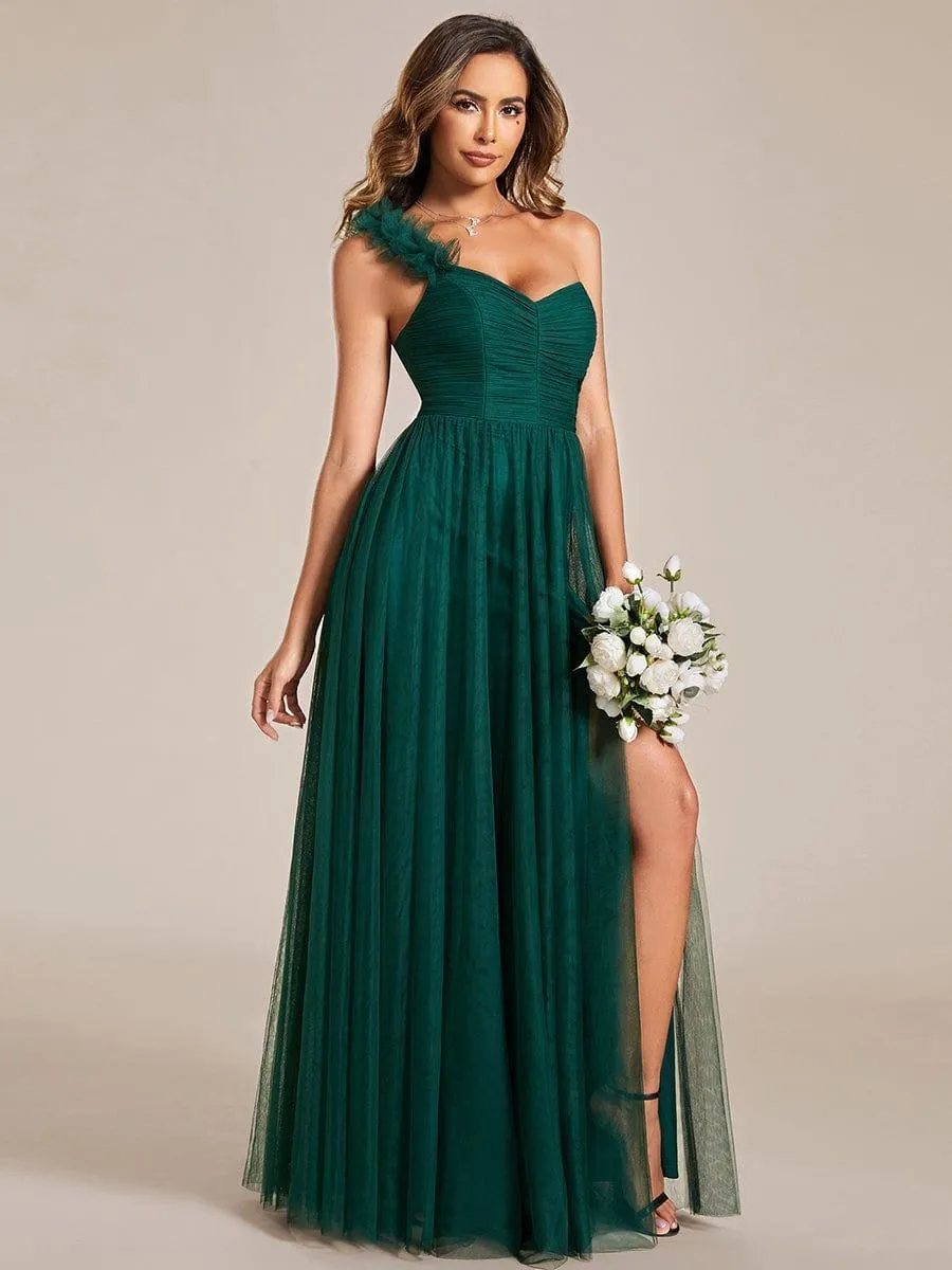 Robe demoiselle d'honneur à une épaule appliquée en tulle avec une fente haute