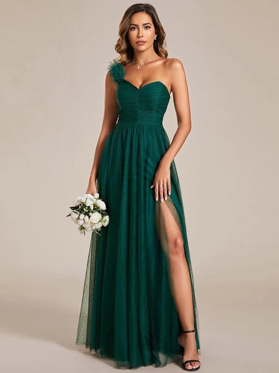 Robe demoiselle d'honneur à une épaule appliquée en tulle avec une fente haute