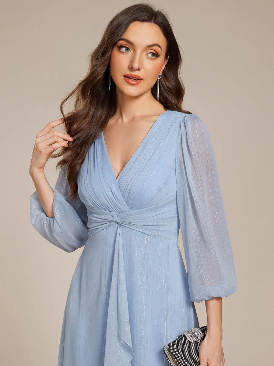 Robe d'invité trapèze en mousseline scintillante à manches longues et col en V