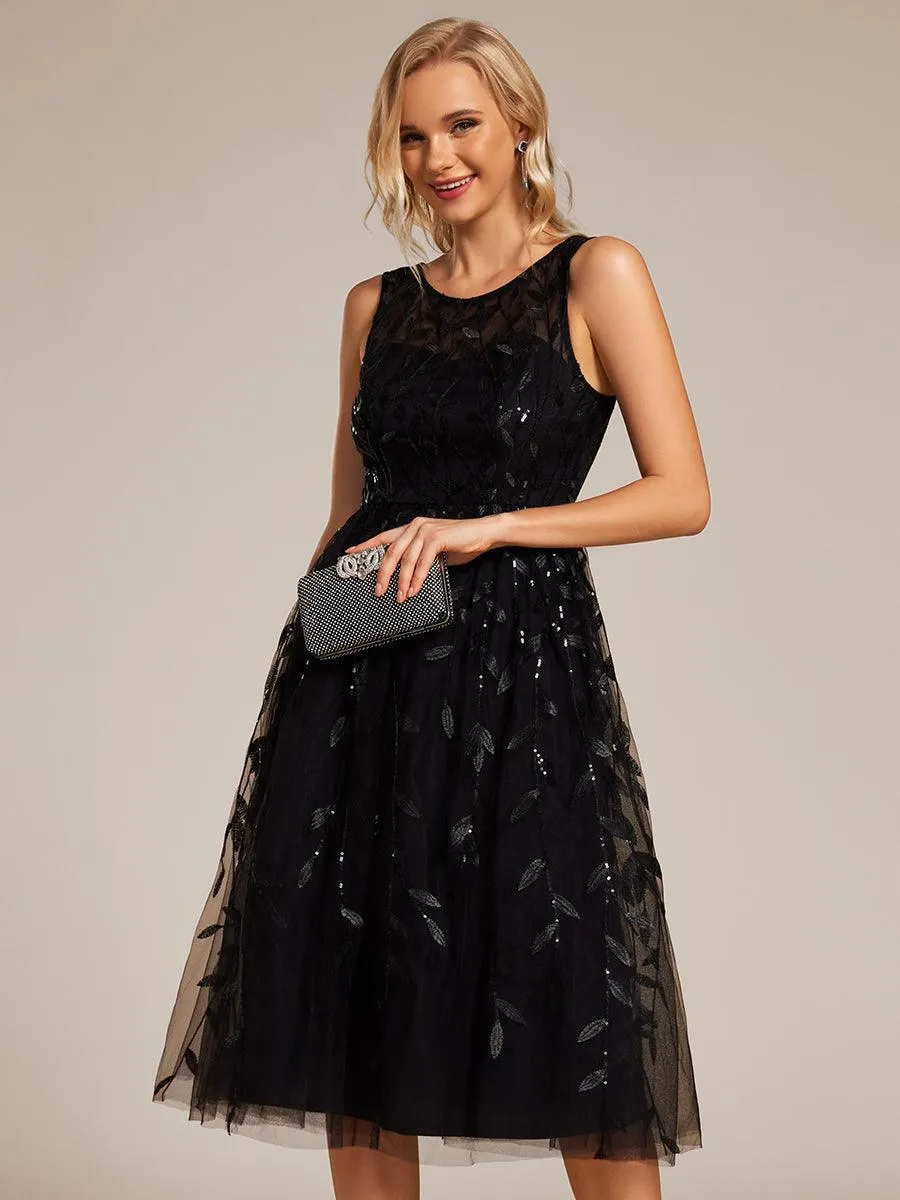 Robe d'invitée de mariage mi-longue à paillettes et col rond sans manches
