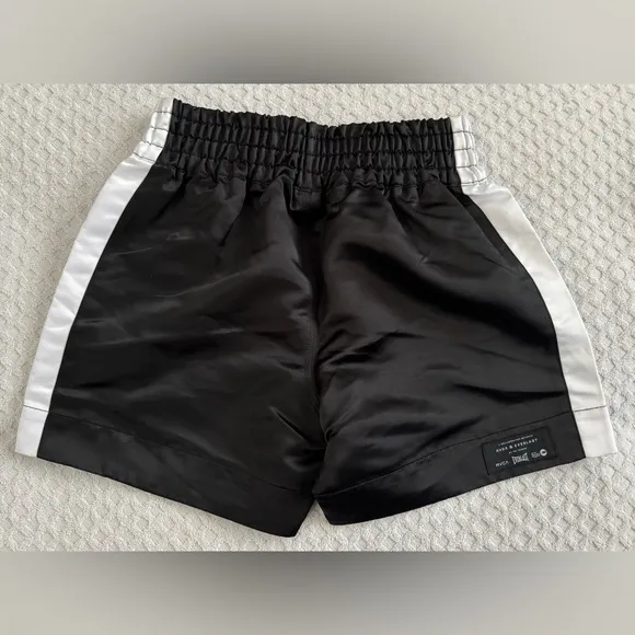 RVCA Everlast Boxing Shorts 14.5” in Black / White Size Small T2023RES *sample