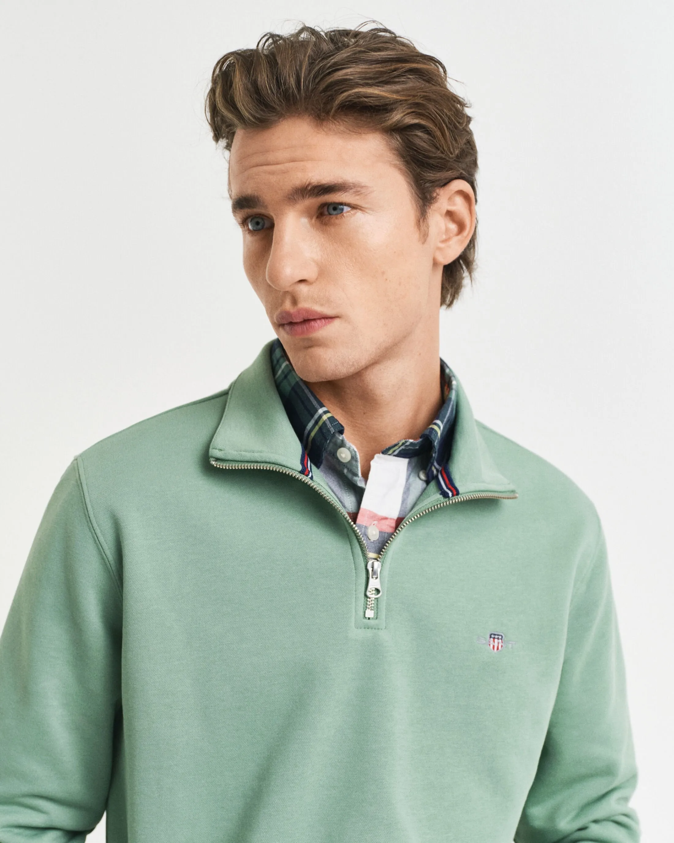Shield Half-Zip Sweatshirt in Kalamata