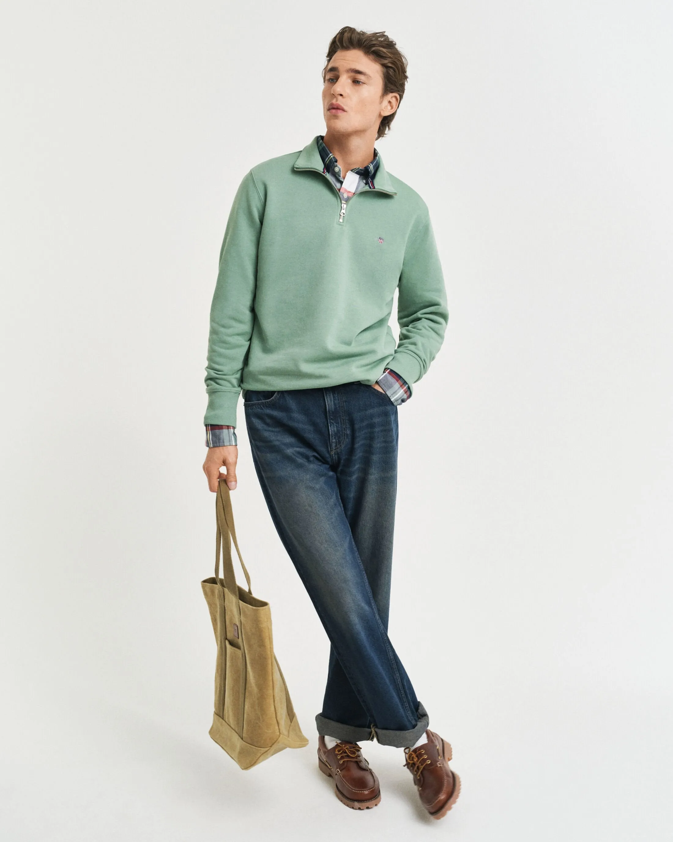 Shield Half-Zip Sweatshirt in Kalamata