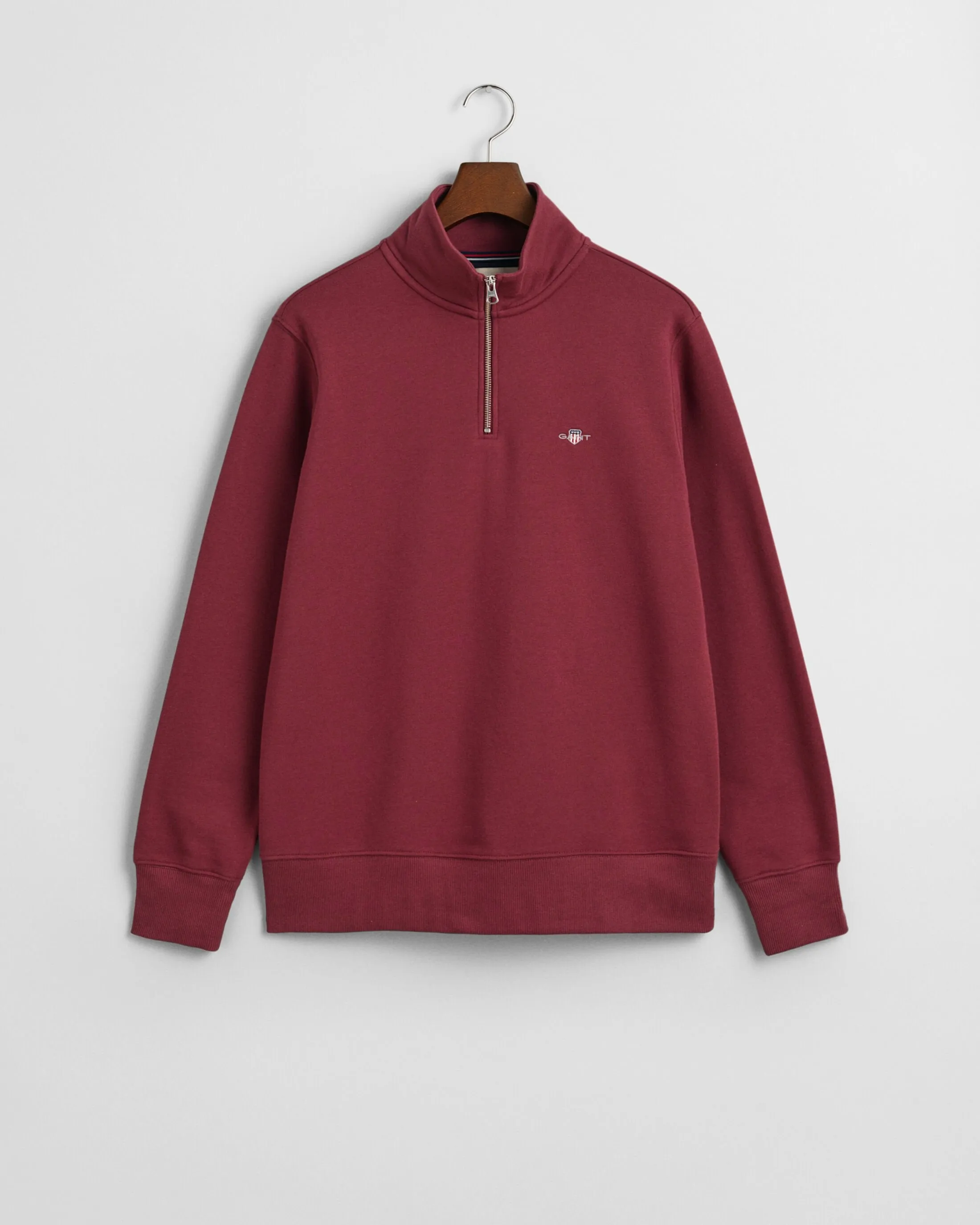 Shield Half-Zip Sweatshirt in Wine
