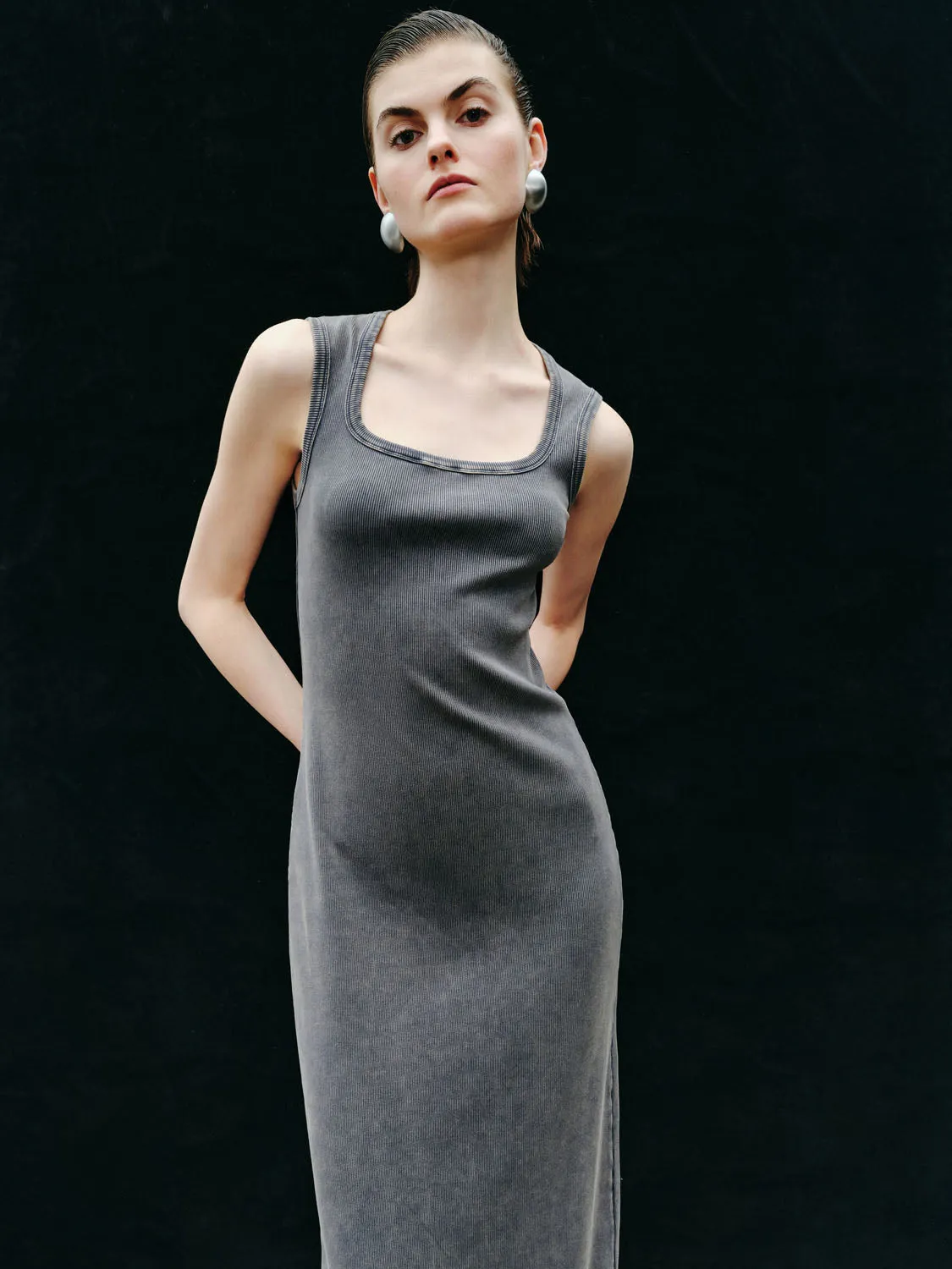 Sleeveless Skinny-Fit Dresses