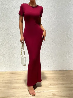 Slim Fit Maxi Dress with Round Neck and Short Sleeves