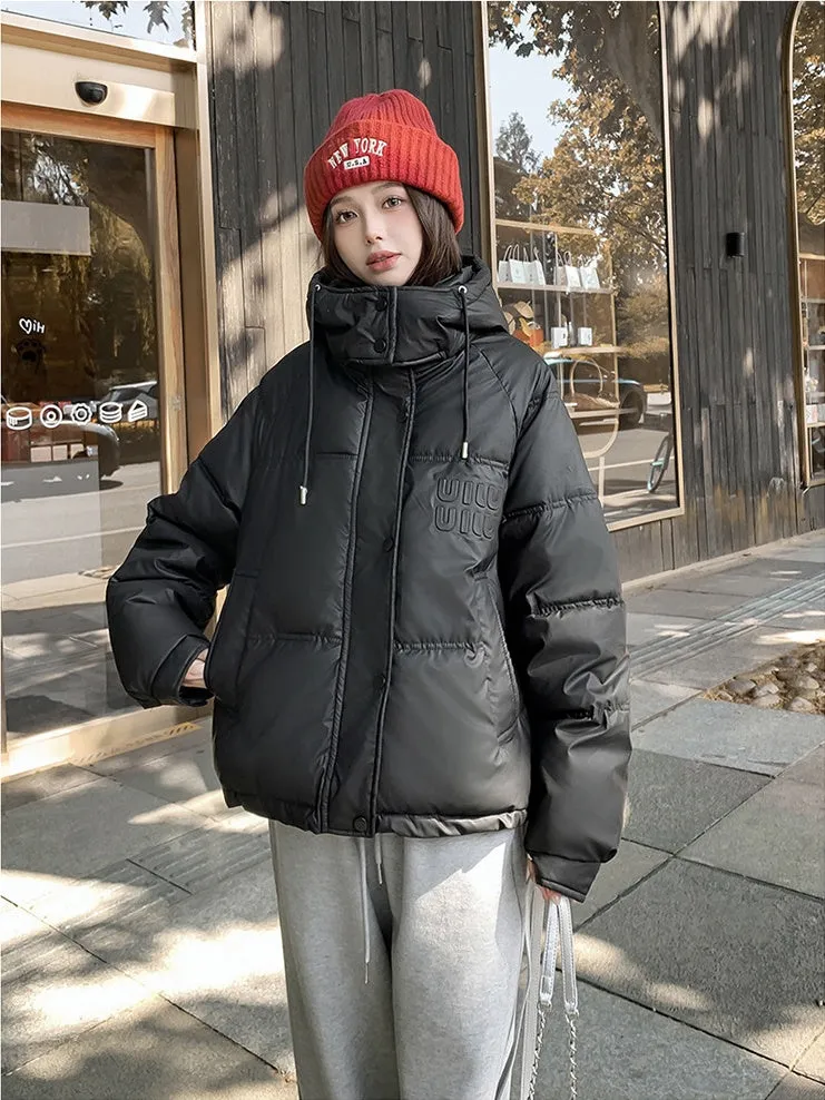 Stylish and Easy-to-Clean Hooded Padded Puffer Jacket for Women