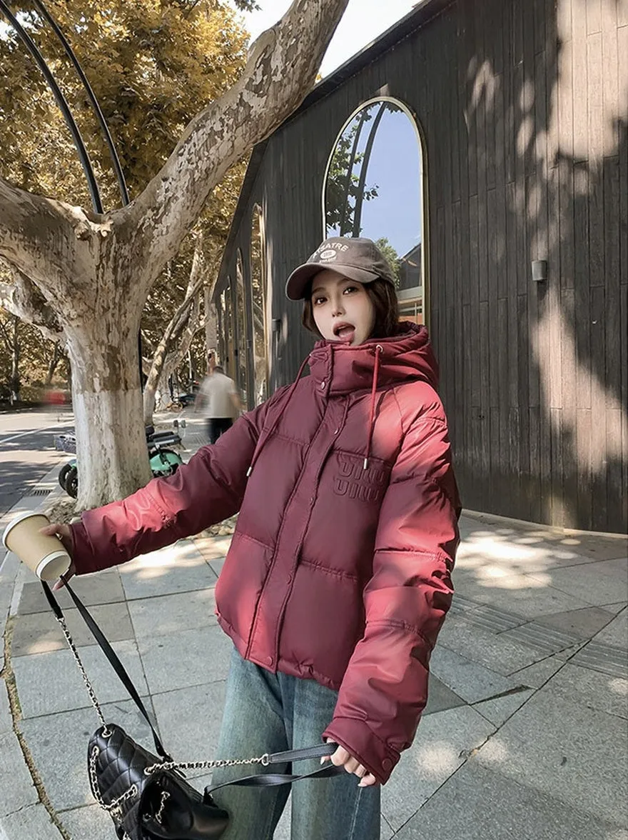 Stylish and Easy-to-Clean Hooded Padded Puffer Jacket for Women