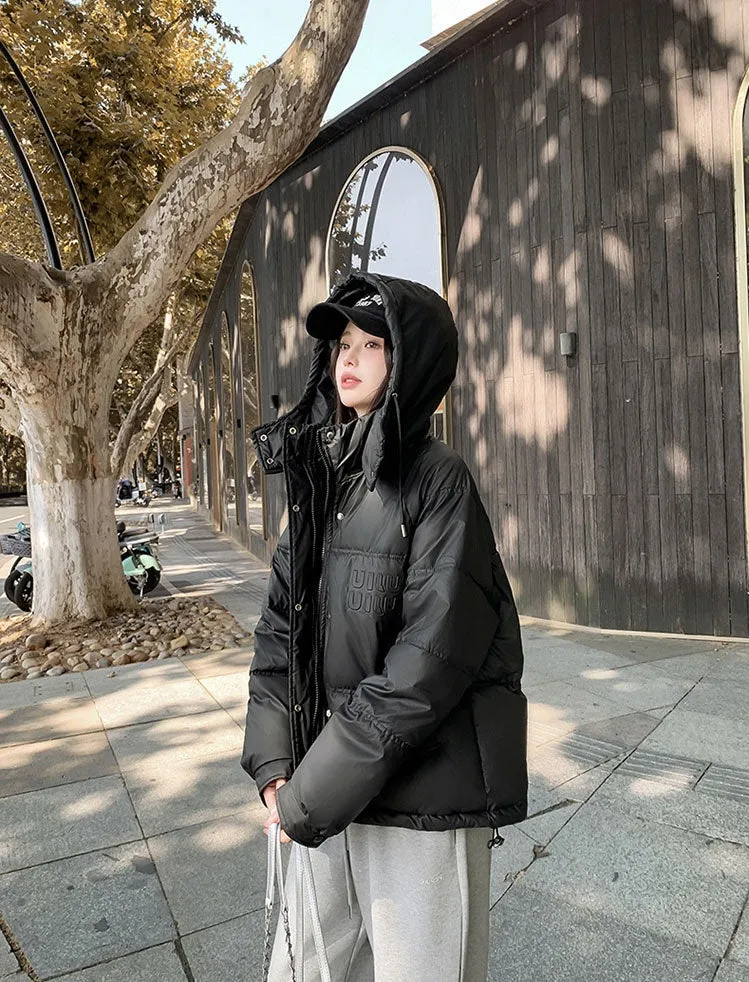 Stylish and Easy-to-Clean Hooded Padded Puffer Jacket for Women