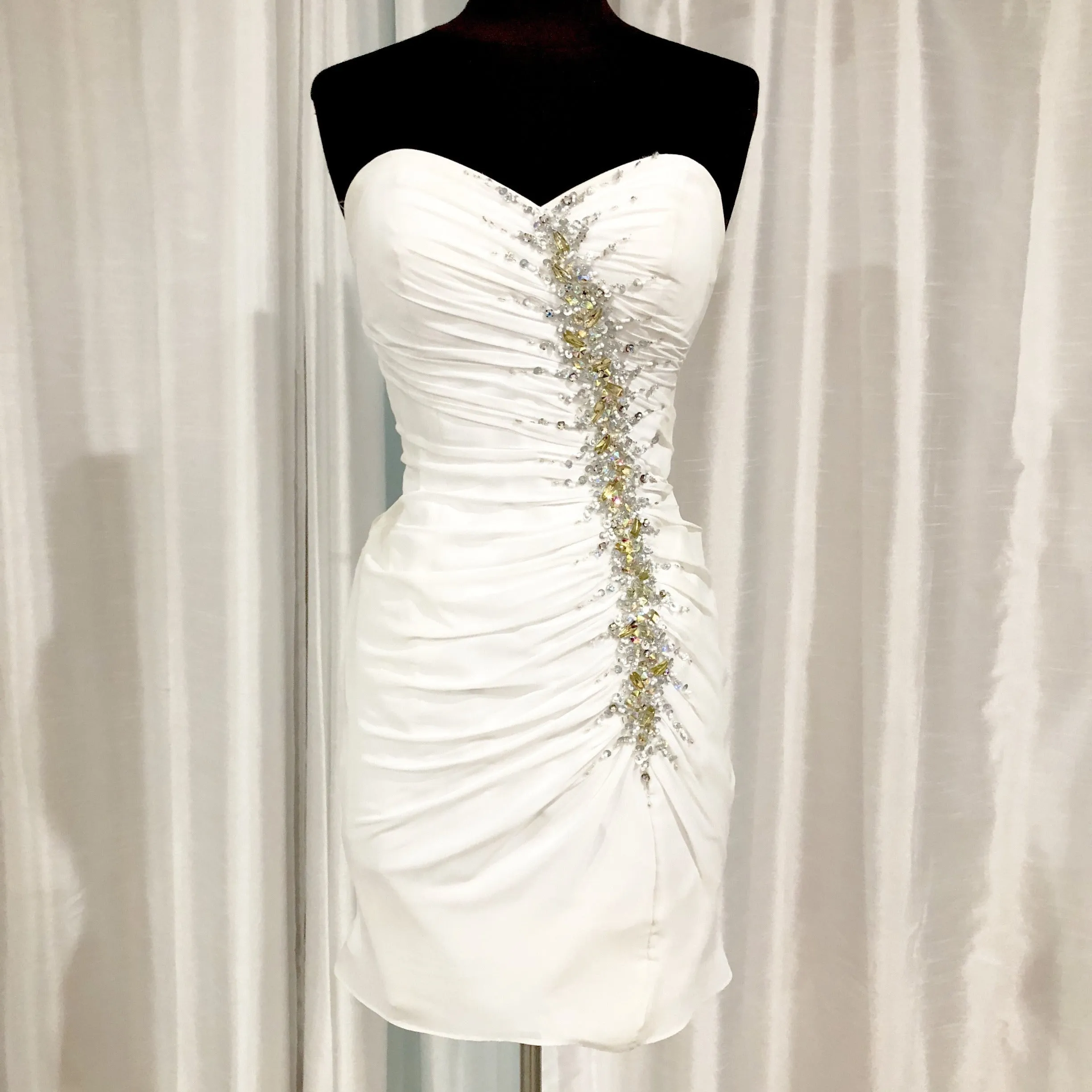 TONY BOWLS White Strapless Short Dress Size 4
