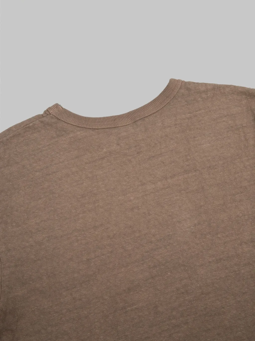 UES No.8 Slub Nep Short Sleeve T-Shirt Coffee