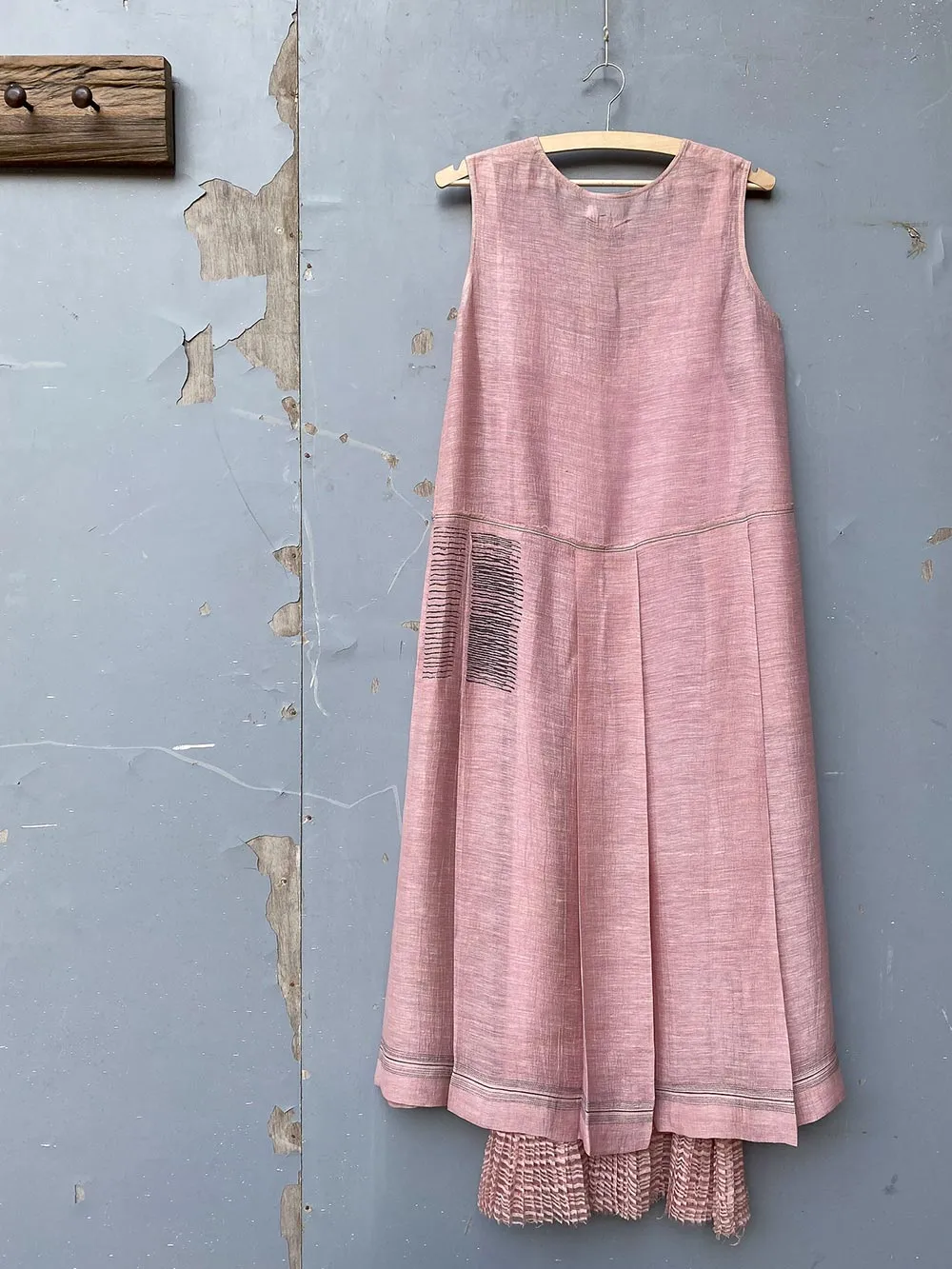 Urvashi Kaur   I   Meed Dress