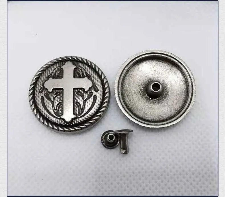Vintage Punk Cross Rivets – Antique Silver Gothic Studs 30 Pack